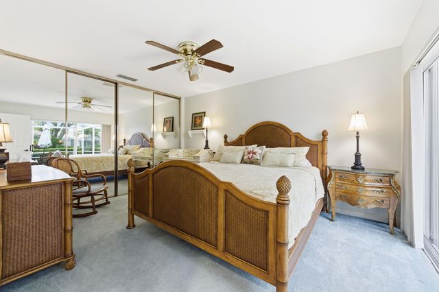 701 Silverleaf Oak Court, Palm Beach Gardens, FL 33410