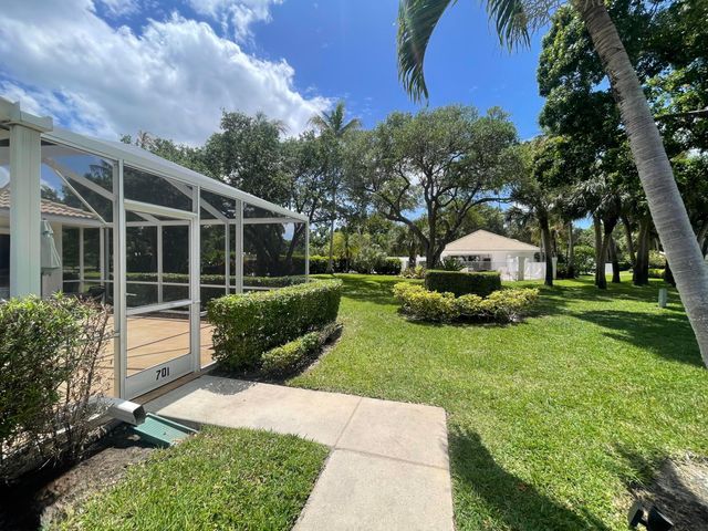 701 Silverleaf Oak Court, Palm Beach Gardens, FL 33410