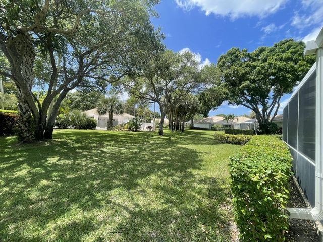 701 Silverleaf Oak Court, Palm Beach Gardens, FL 33410