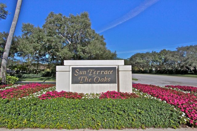 701 Silverleaf Oak Court, Palm Beach Gardens, FL 33410