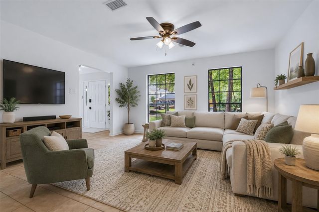 259 E Rainbow Ridge Circle, The Woodlands, TX 77381