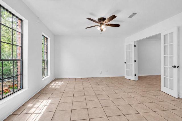 259 E Rainbow Ridge Circle, The Woodlands, TX 77381