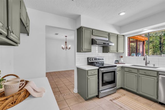 259 E Rainbow Ridge Circle, The Woodlands, TX 77381