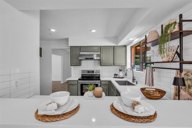 259 E Rainbow Ridge Circle, The Woodlands, TX 77381
