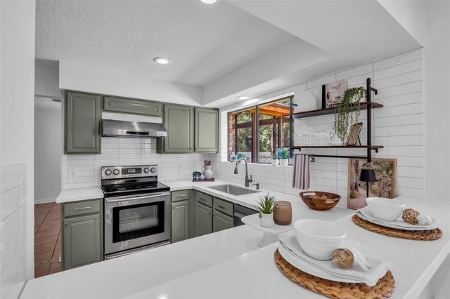 259 E Rainbow Ridge Circle, The Woodlands, TX 77381