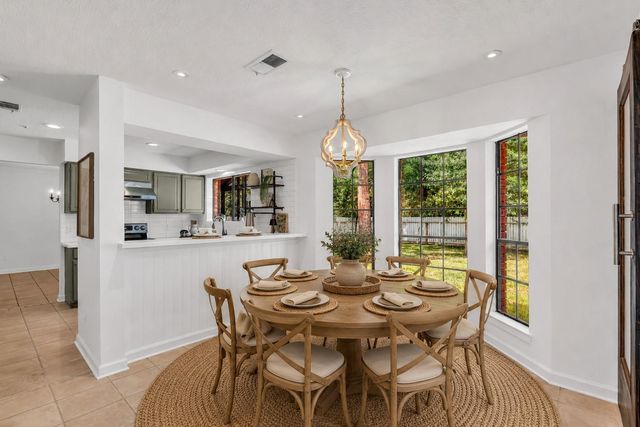 259 E Rainbow Ridge Circle, The Woodlands, TX 77381