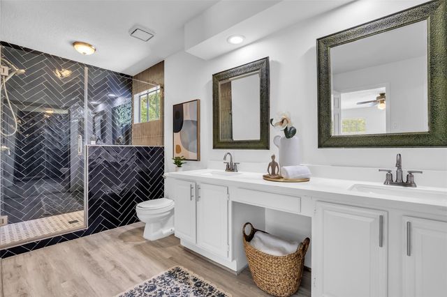 259 E Rainbow Ridge Circle, The Woodlands, TX 77381