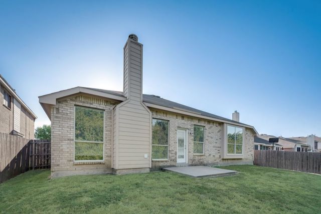 3148 Silver Creek Drive, Mesquite, TX 75181