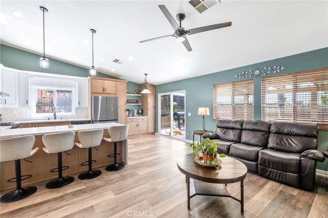 22978 Via Santana, Nuevo, CA 92567