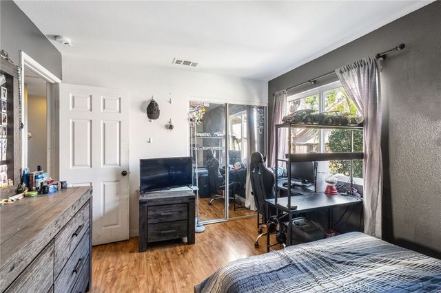 22978 Via Santana, Nuevo, CA 92567