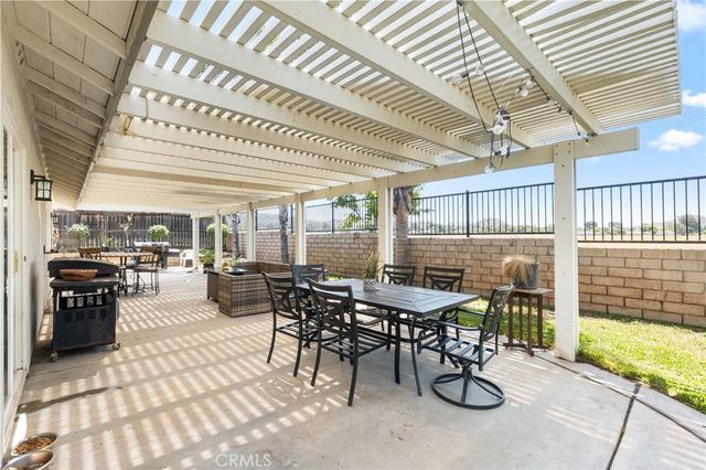 22978 Via Santana, Nuevo, CA 92567