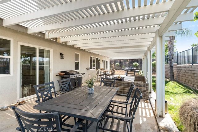 22978 Via Santana, Nuevo, CA 92567