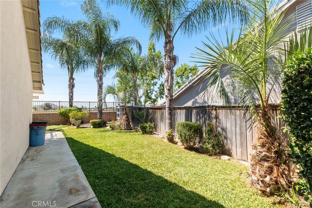 22978 Via Santana, Nuevo, CA 92567