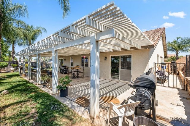 22978 Via Santana, Nuevo, CA 92567