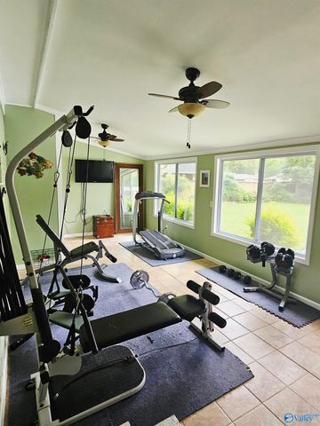 2321 SE Springdale Road, Decatur, AL 35601