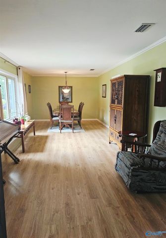 2321 SE Springdale Road, Decatur, AL 35601