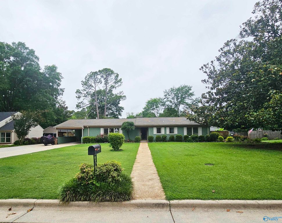 2321 SE Springdale Road, Decatur, AL 35601