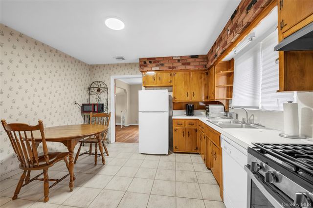 61-46 213th Street, Bayside, NY 11364