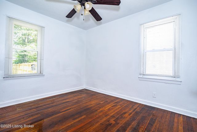 2709 Algonquin Pkwy, Louisville, KY 40210