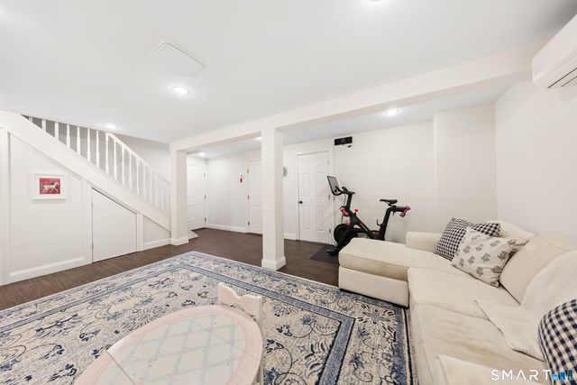 105 Rose Lane, Darien, CT 06820