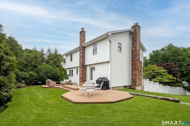 105 Rose Lane, Darien, CT 06820