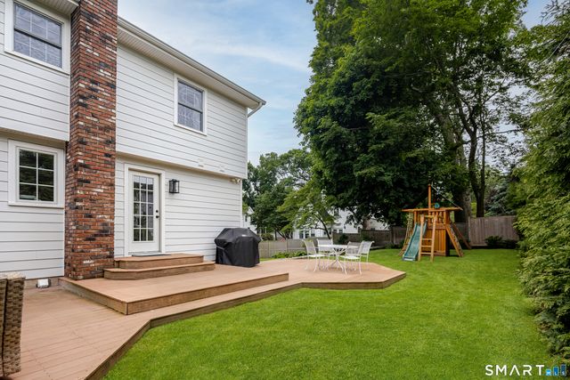 105 Rose Lane, Darien, CT 06820