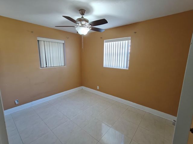 324 Mid Pines Road, Palm Springs, FL 33461