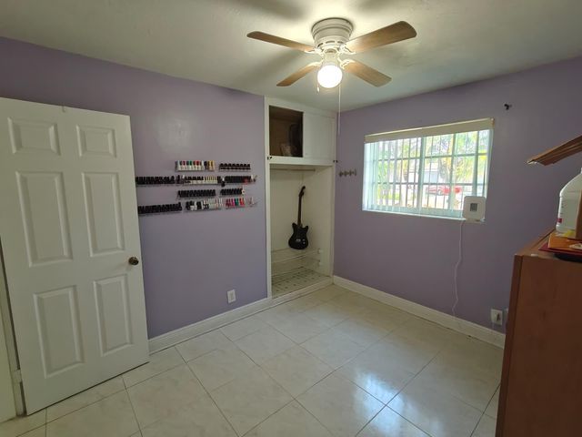 324 Mid Pines Road, Palm Springs, FL 33461