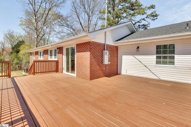 197 Stribling Circle, Spartanburg, SC 29301