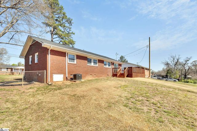197 Stribling Circle, Spartanburg, SC 29301
