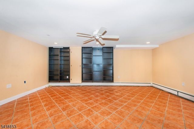 232 Hidden Glen Ct, Franklin Lakes Boro, NJ 07417