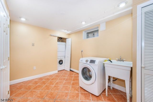 232 Hidden Glen Ct, Franklin Lakes Boro, NJ 07417