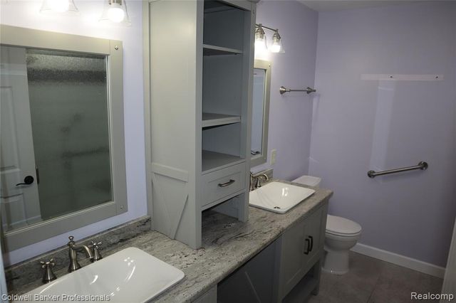 13368 Julie Anne Court 1, Fenton, MI 48430