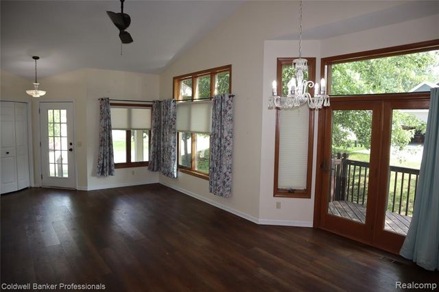 13368 Julie Anne Court 1, Fenton, MI 48430