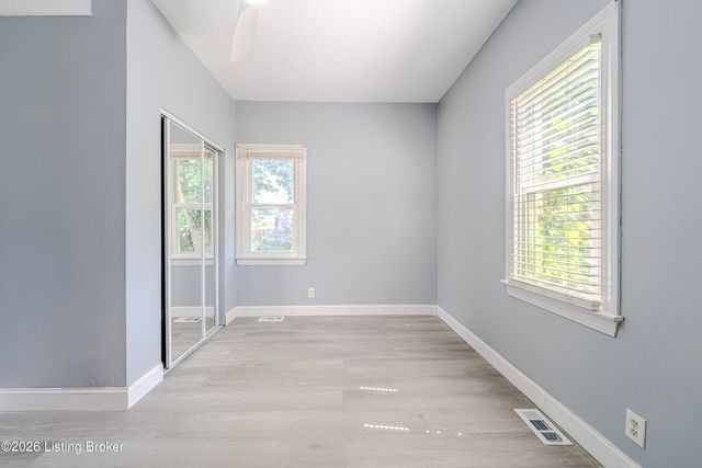 1621 Haskin Ave, Louisville, KY 40215