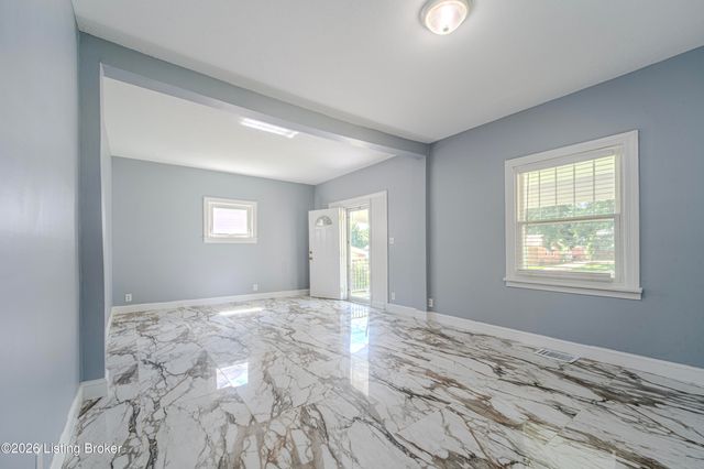 1621 Haskin Ave, Louisville, KY 40215