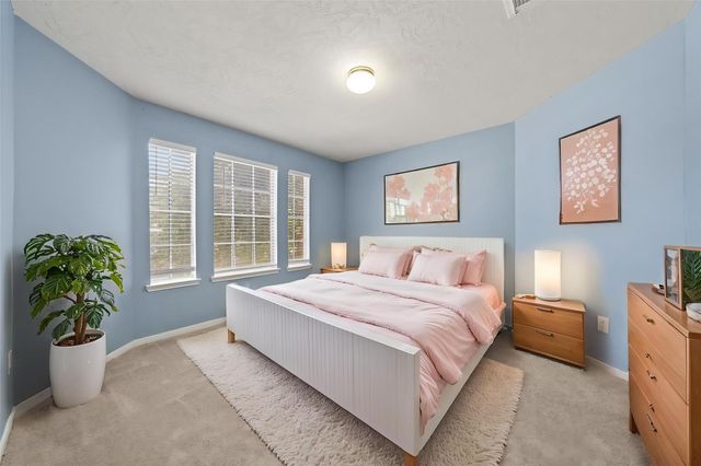 1304 Pine Stream Drive S, Pearland, TX 77581