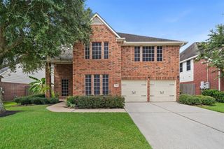 1304 Pine Stream Drive S, Pearland, TX 77581