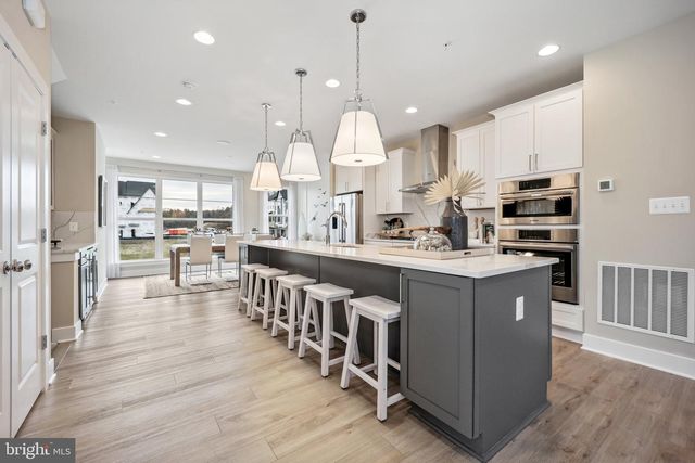 532 EXCHANGE AVE, Gaithersburg, MD 20878
