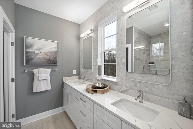532 EXCHANGE AVE, Gaithersburg, MD 20878