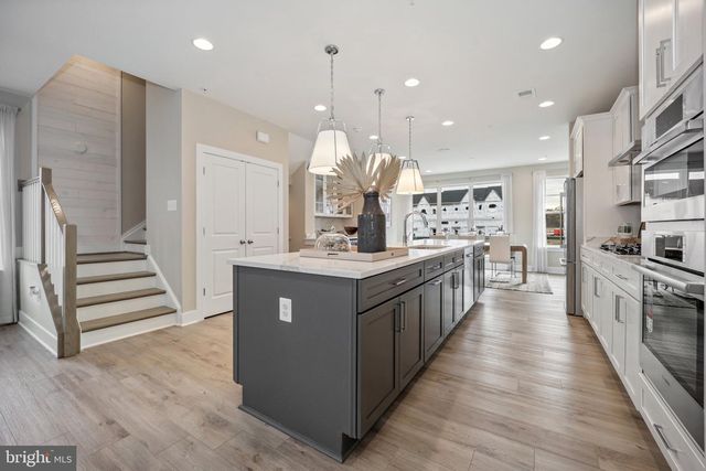 532 EXCHANGE AVE, Gaithersburg, MD 20878