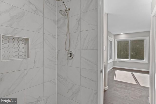 37 LAKESIDE DR, Greenbelt, MD 20770