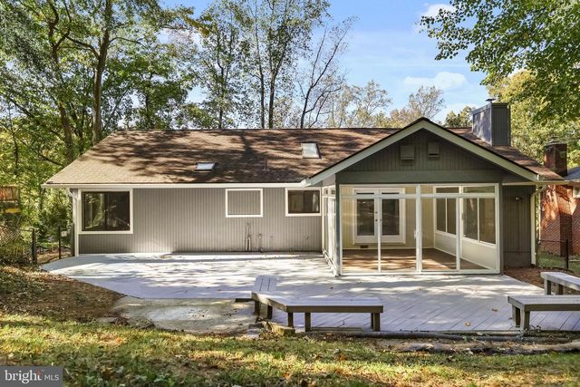 37 LAKESIDE DR, Greenbelt, MD 20770