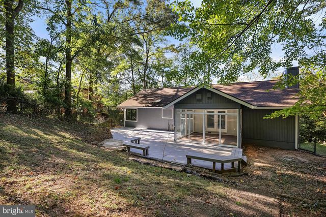 37 LAKESIDE DR, Greenbelt, MD 20770