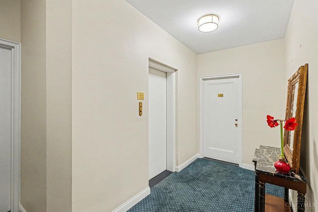 2374 Madison Road, Cincinnati, OH 45208