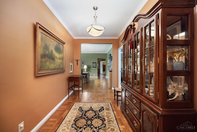 2374 Madison Road, Cincinnati, OH 45208