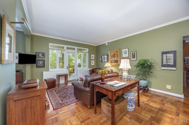 2374 Madison Road, Cincinnati, OH 45208