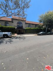 10600 Holman Avenue 11, Los Angeles, CA 90024