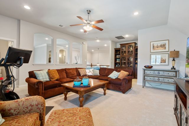 4681 Clydesdale Way, Carrollton, TX 75010