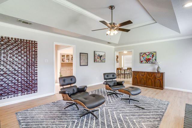 3425 Dorchester Drive, Bedford, TX 76021